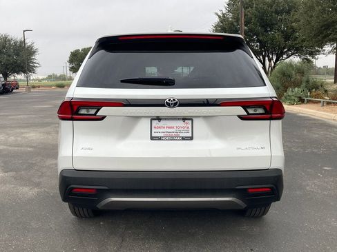 New 2026 Toyota Grand Highlander Platinum image 6