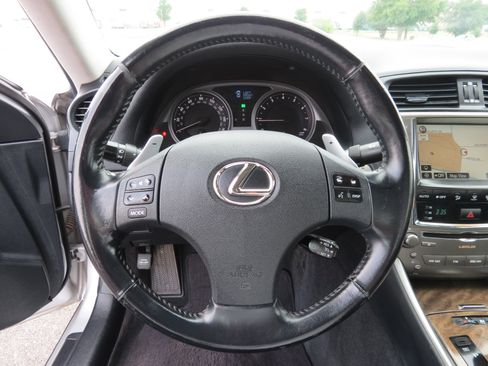 Used 2009 Lexus IS 250 RWD image 12