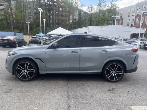 Used 2024 BMW X6 xDrive40i w/ Executive Package image 2