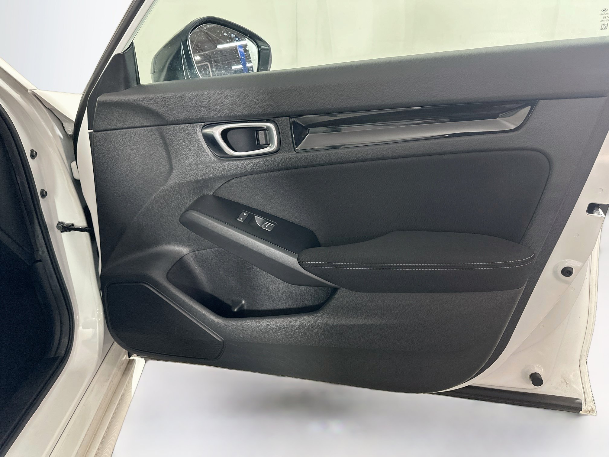 Used 2025 Honda Civic Sport image 31