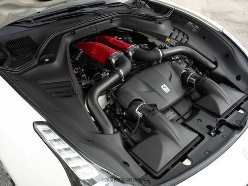 Used 2016 Ferrari California T image 27