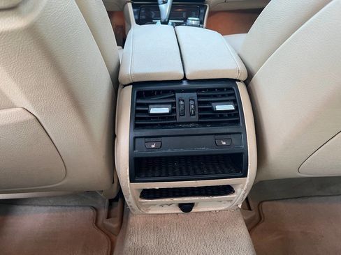 Used 2011 BMW 535i xDrive Sedan image 38