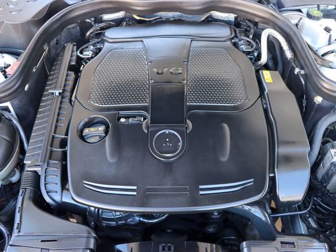 Used 2014 Mercedes-Benz E 350 Sedan image 40