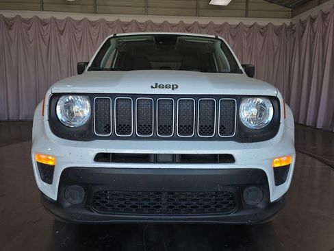 Used 2023 Jeep Renegade Latitude AWD/4WD image 11