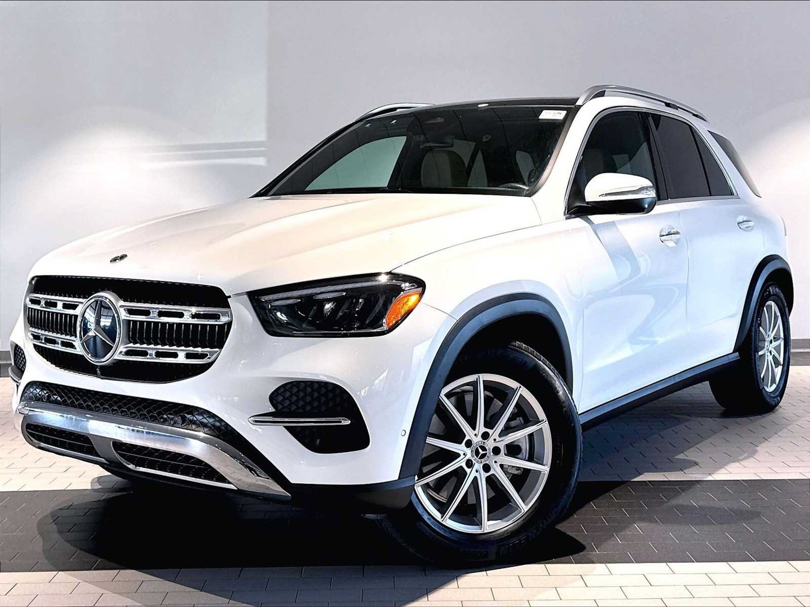 Used 2024 Mercedes-Benz GLE 450 4MATIC image 1