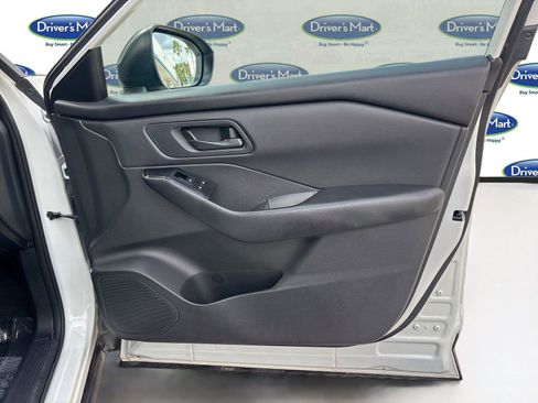 Used 2024 Nissan Rogue S FWD image 25