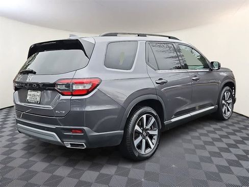 Certified 2023 Honda Pilot Elite image 4