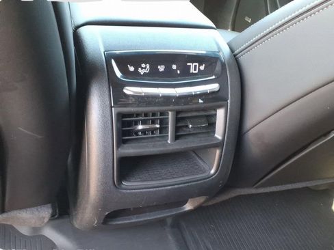 Used 2022 Cadillac XT5 Premium Luxury w/ LPO, Floor Liner Package AWD/4WD image 22