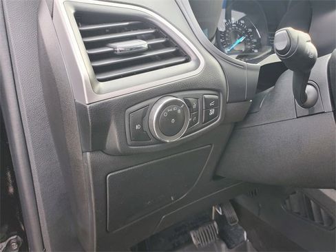 Used 2024 Ford Edge SEL w/ Convenience Package image 12