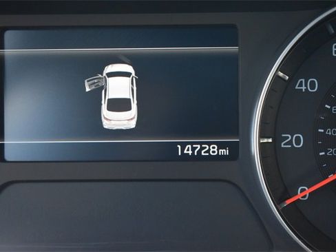 Certified 2024 Kia Forte LXS image 21