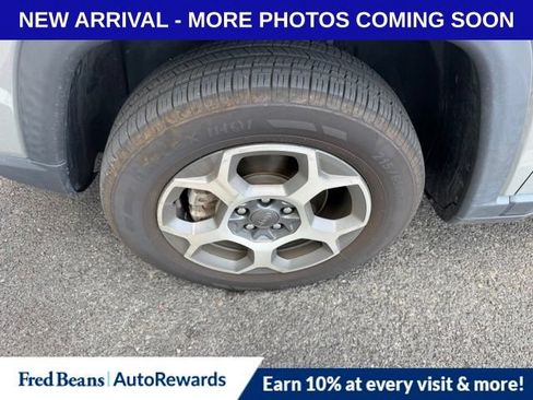 Used 2022 Jeep Compass Trailhawk w/ Sun and Sound Group AWD/4WD image 4