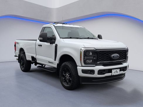 Used 2023 Ford F350 XL w/ STX Appearance Package AWD/4WD image 10