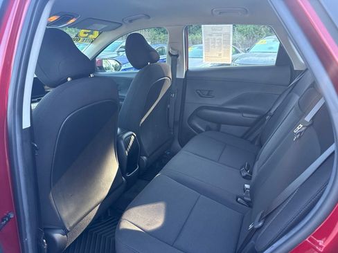 Used 2025 Hyundai Kona SE AWD/4WD image 35