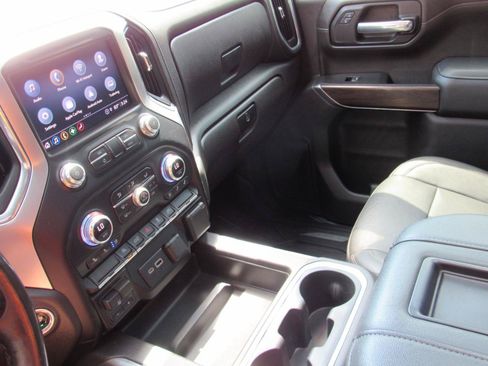 Used 2021 GMC Sierra 1500 SLT w/ SLT Premium Package AWD/4WD image 34
