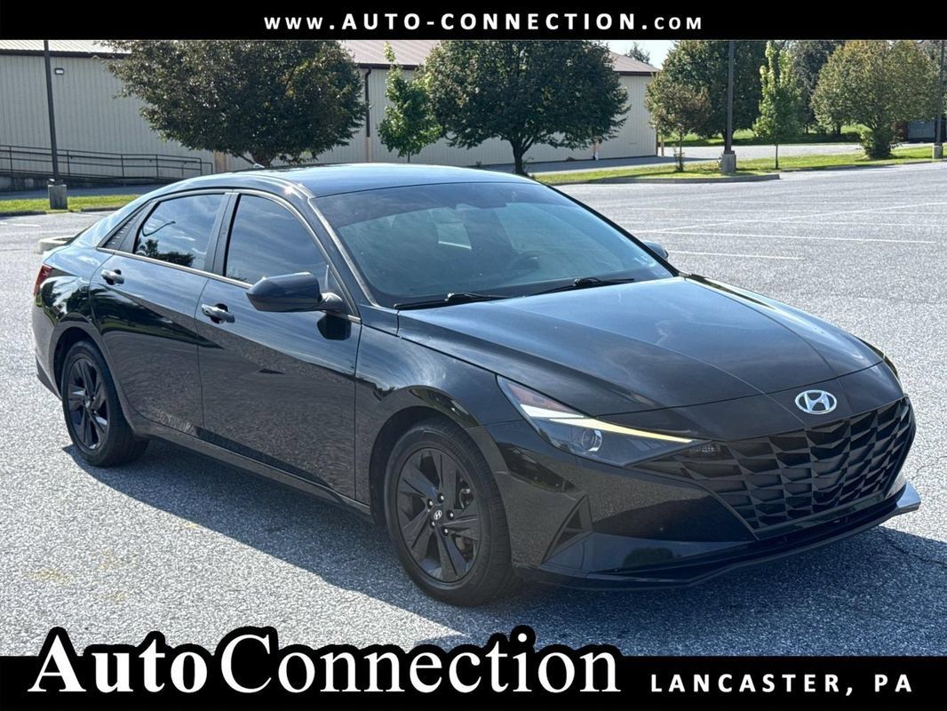 Used 2022 Hyundai Elantra SEL FWD image 1