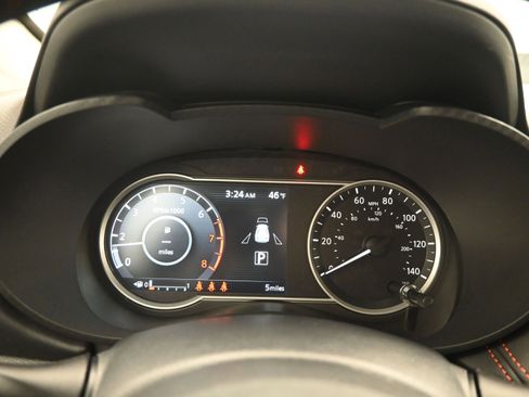 New 2025 Nissan Versa SR image 13