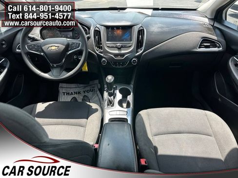 Used 2016 Chevrolet Cruze LT FWD image 12