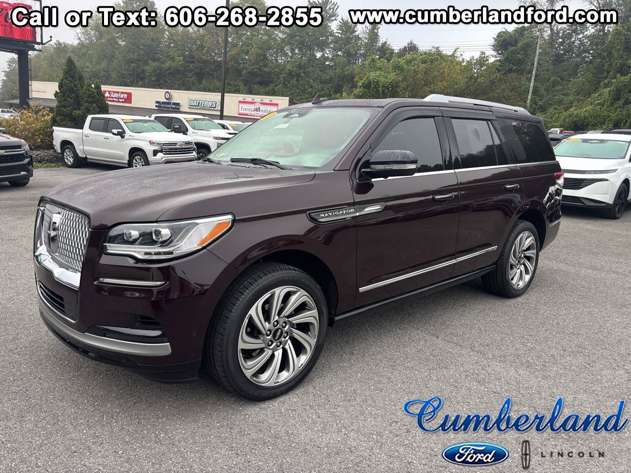 Used 2023 Lincoln Navigator Reserve AWD/4WD image 1