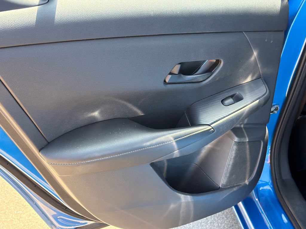 Used 2024 Nissan Sentra SV FWD image 21