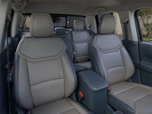 New 2025 Ford Maverick Lariat w/ 4K Tow Package image 10