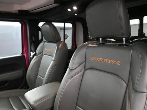 Used 2024 Jeep Gladiator Mojave w/ Convenience Group AWD/4WD image 12