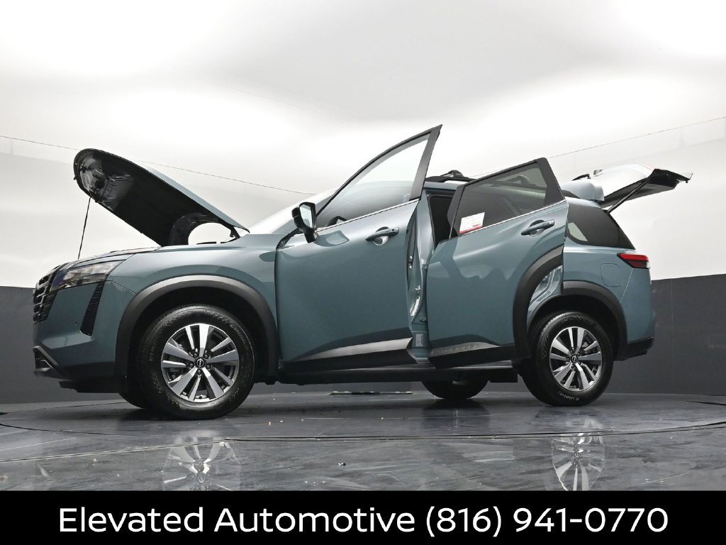 Certified 2026 Nissan Pathfinder SL AWD/4WD image 38