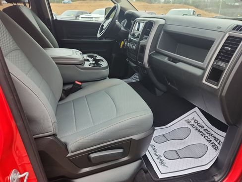 Used 2016 RAM 1500 Express image 33