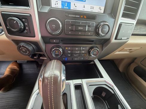 Used 2018 Ford F150 Lariat AWD/4WD image 21