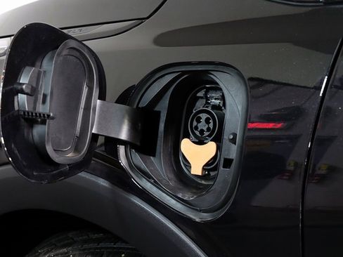 Used 2023 Chevrolet Bolt EUV Premier w/ Sun & Sound Package image 12