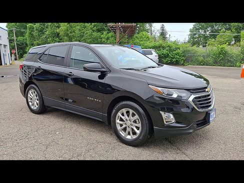 Certified 2020 Chevrolet Equinox LS w/ LS Convenience Package FWD image 2