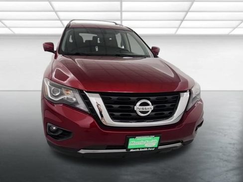 Used 2019 Nissan Pathfinder SL w/ SL Premium Package FWD image 2