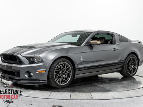 Used 2013 Ford Mustang Shelby GT500 RWD image 11