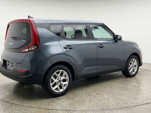 Used 2025 Kia Soul LX w/ LX Technology Package FWD image 9