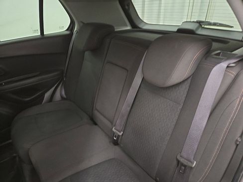 Used 2018 Chevrolet Trax LS image 13