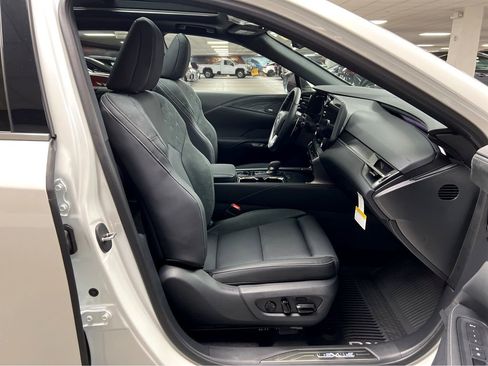 New 2026 Lexus RX 450h 450h+ Luxury image 33