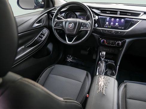 Used 2021 Buick Encore GX Preferred w/ Cold Weather Comfort Package image 32