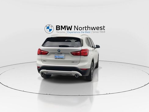 Used 2021 BMW X1 xDrive28i w/ Convenience Package AWD/4WD image 2