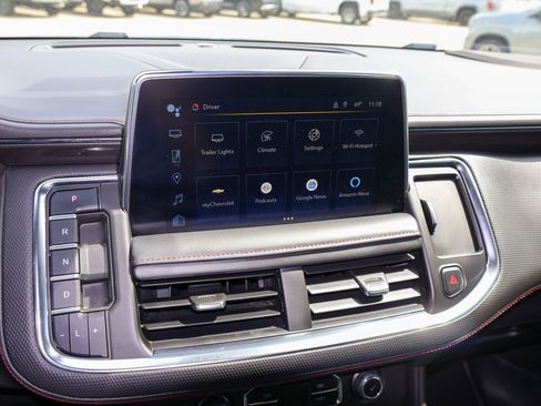 Used 2023 Chevrolet Suburban RST AWD/4WD image 18