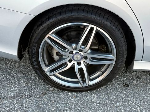 Used 2017 Mercedes-Benz E 300 4MATIC w/ Premium 1 Package image 36