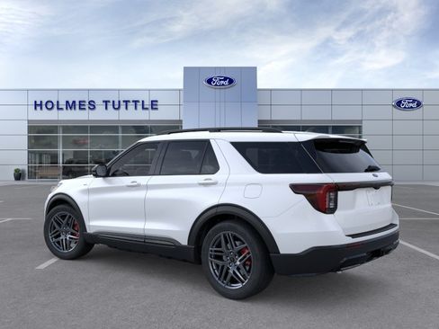 New 2026 Ford Explorer ST-Line w/ ST-Line Street Pack RWD image 4