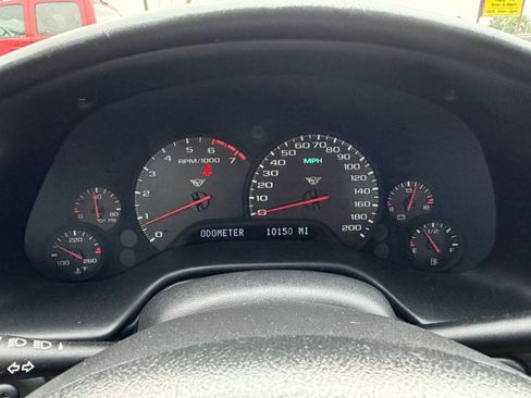 Used 1999 Chevrolet Corvette Coupe w/ Memory Pkg RWD image 10