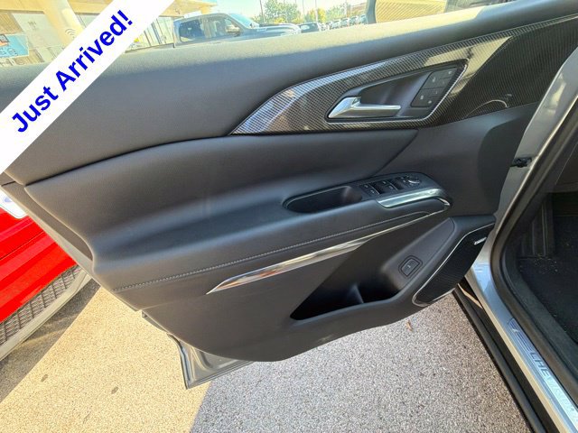 Used 2025 Chevrolet Traverse High Country FWD image 42