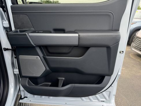 New 2025 Ford F150 XLT w/ Equipment Group 303A High image 27