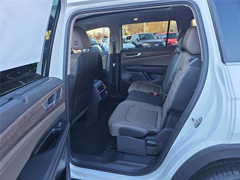 New 2026 Volkswagen Atlas SEL image 25