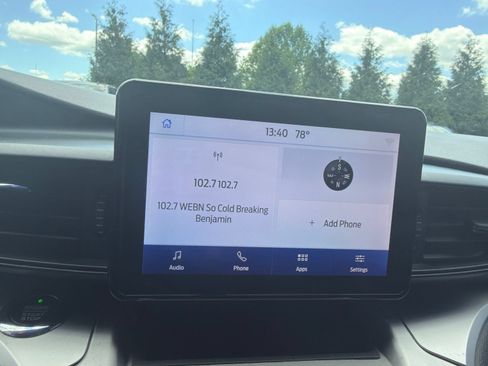 Used 2021 Ford Explorer XLT AWD/4WD image 13