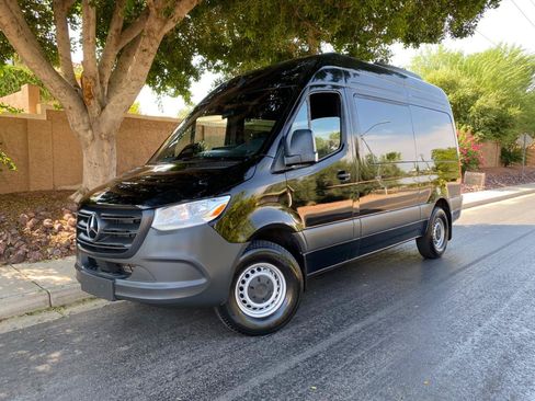 Used 2025 Mercedes-Benz Sprinter 2500 image 52