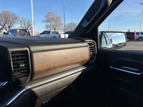 Used 2023 Chevrolet Silverado 1500 High Country w/ Technology Package image 27