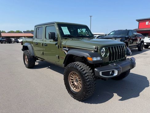 Used 2021 Jeep Gladiator Sport AWD/4WD image 1