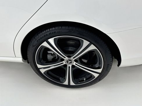 Used 2024 Mercedes-Benz C 300 Sedan image 32