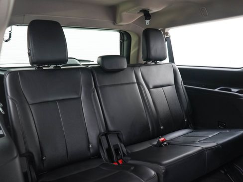 Used 2024 Ford Expedition Max XLT AWD/4WD image 13
